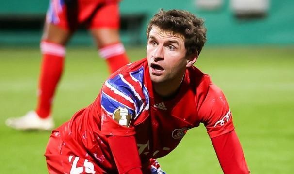 开云体育入口-秦游夏：谢同行衬托，掉线的拜仁今年继续躺冠？